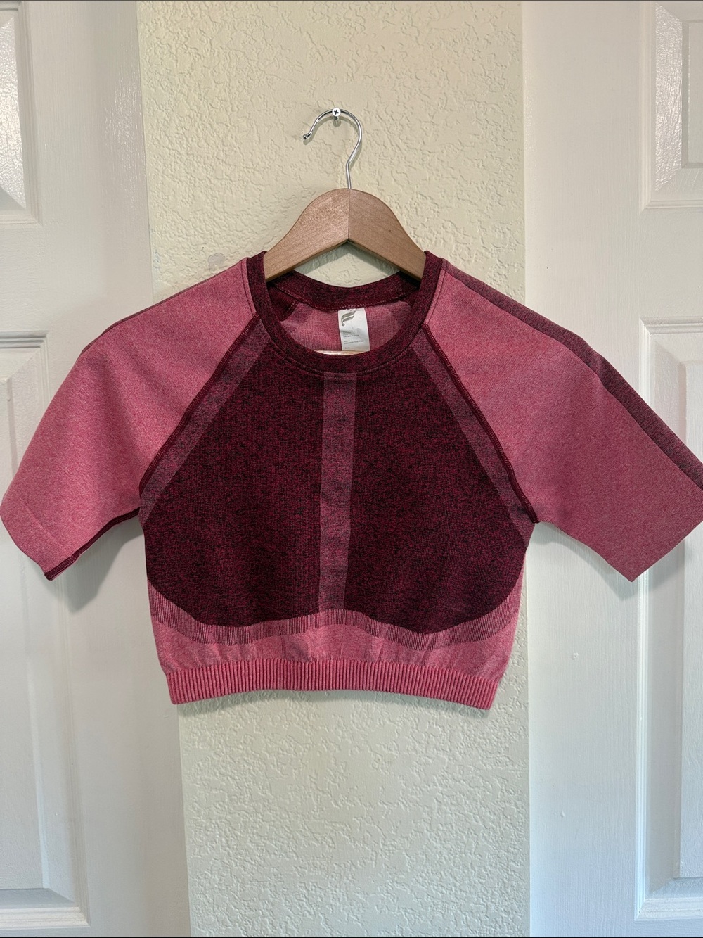 Fabletics Two-Tone Rose and Burgundy Cropped Active Top